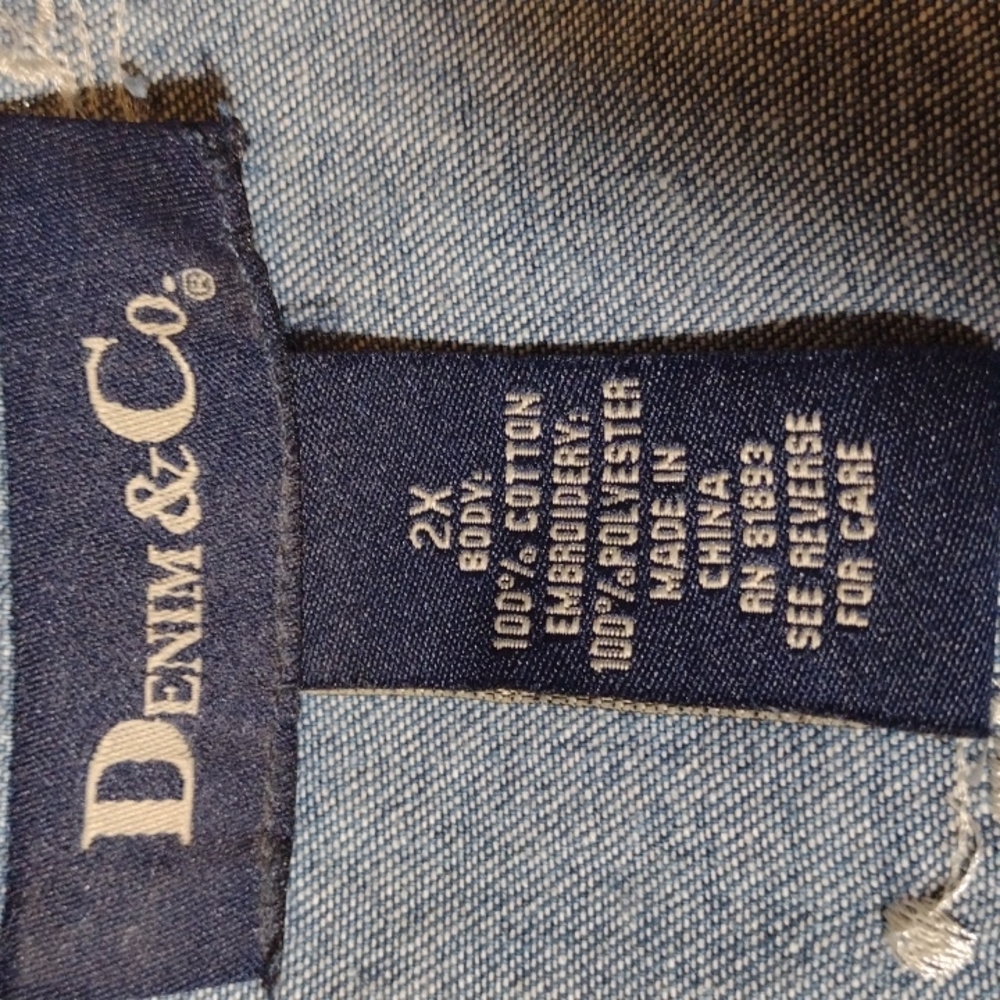 Denim & Co cotton denim camp shirt  2x - Picture 7 of 8